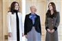 Dronning Margrethe og kronprinsesse Mary tog imod hertuginden af Cambridge på Amalienborg onsdag formiddag. Kate besøger Danmark tirsdag og onsdag.
