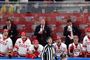 ishockeyspillere i boksen