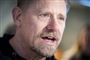Peter Schmeichel ser muggen ud