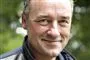 en smilende mand