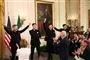 job biden klapper af dansegruppe