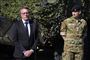 Udenrigsminister Jeppe Kofod (S), forsvarsminister Morten Bødskov (S) og bataljonschef oberstløjtnant Anton Dinesen deltager på pressemøde om yderligere militære bidrag til Nato. Pressemødet afholdes på Antvorskov Kaserne.