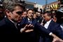 Macron i en menneskemængde