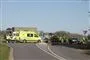 Ambulancer på en vej