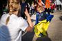 børn med ukrainsk flag