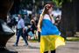 børn med ukrainsk flag