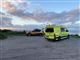 ambulance ved en sø