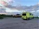 ambulance ved en sø