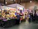 Farmers Market afholdes første og tredje søndag i hver måned. Her sælger lokale producenter deres varer, og det er muligt at smage på lækkerierne, før man køber. Flemming Poulsen
