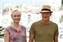 Vicki Berlin ved siden af Woody Harrelson til Cannes Festival i 2022.