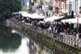 Navigil i Milano proppet med mennesker