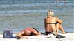 to mennesker på strand