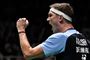 En badmintonspiller jubler
