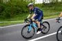 En cykelrytter knokler derudaf