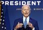 Biden taler foran det amerikanske flag