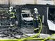 Brandvæsen slukker garagebrand