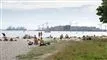 folk på strand