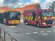 bus og brandbil holder på vej