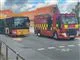 bus og brandbil holder på vej