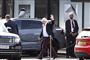Den tidligere britiske premierminister Boris Johnson landede lørdag i Gatwick-lufthavnen udenfor London. Han er ifølge britiske medier rejst hjem fra sin ferie i Caribien for at forsøge et politisk comeback.