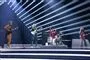 band på scene 