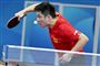 bordtennisspiller i aktion