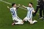 to argentinske spillere jubler