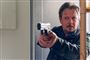 mand med pistol 