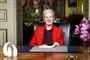 Dronning Margrethe ved sit skrivebord
