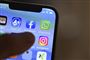 Hvis du ejer en iPhone, iPad eller MacBook bør du hente den seneste softwareopdatering. (Arkivfoto).