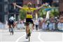cykelrytter i jubel