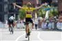cykelrytter i jubel