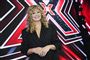 Sofie Linde med krøller i X Factor studiet
