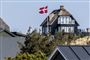 Et sommerhus lige ud til vandet