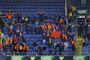 De fans, der er mest skeptiske over for Brøndbys nye ejer, har klædt sig i orange til klubbens kampe. (Arkivfoto).