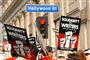 demonstranter med et skilt