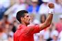 tennisspiller hilser 