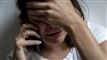 en person taler i telefon