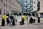 presse foran BBC-bygning