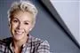 kvinde smiler 