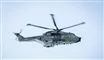 en helikopter i luften