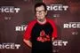 Lars von Trier på den røde løber i t-shirt