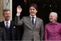 Kronprins Frederik, prins Christian og dronning Margrethe på balkonen.