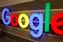 Googles logo på en væg