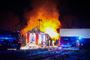 bygning i brand