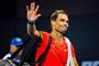 Rafael Nadal siger farvel til publikum efter nederlaget i Brisbane.