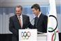 2009: Medlemskabet af Den Internationale Olympiske Komité (IOC) udløser særdeles hård kritik. Her aflægger kronprinsen olympisk ed under overværelse af daværende IOC-præsident Jacques Rogge.
