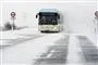 en bus i sneen