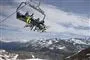 Folk i en skilift