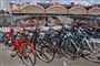 cykler holder parkeret 